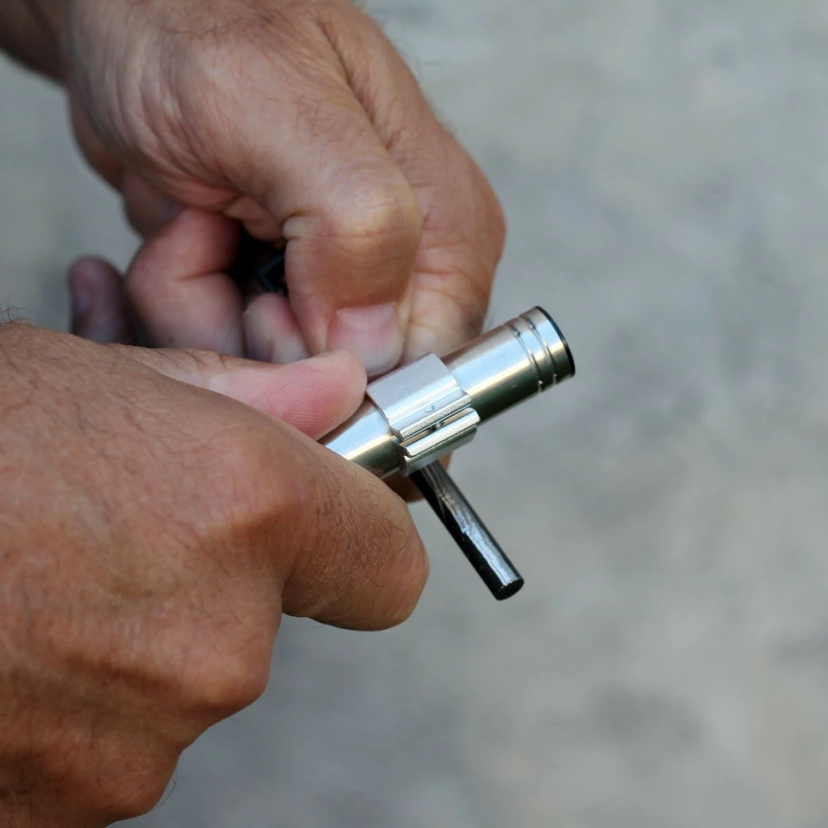 Vargo Outdoors Ultimate Fire Starter 5 Vargo Outdoors Ultimate Fire Starter - Image 5