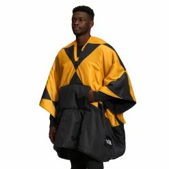 The North Face Wawona Fuzzy Blanket 7 The North Face Wawona Fuzzy Blanket -Camping Shop NF0A52US 8A2 modelback rsz 13462.1656347262