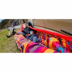 ENO FieldDay Blanket (Fall 2022) -Camping Shop eno fieldday blanket lifestyle02v2 rsz 63721.1672260208.1280.1280 34439.1672260256