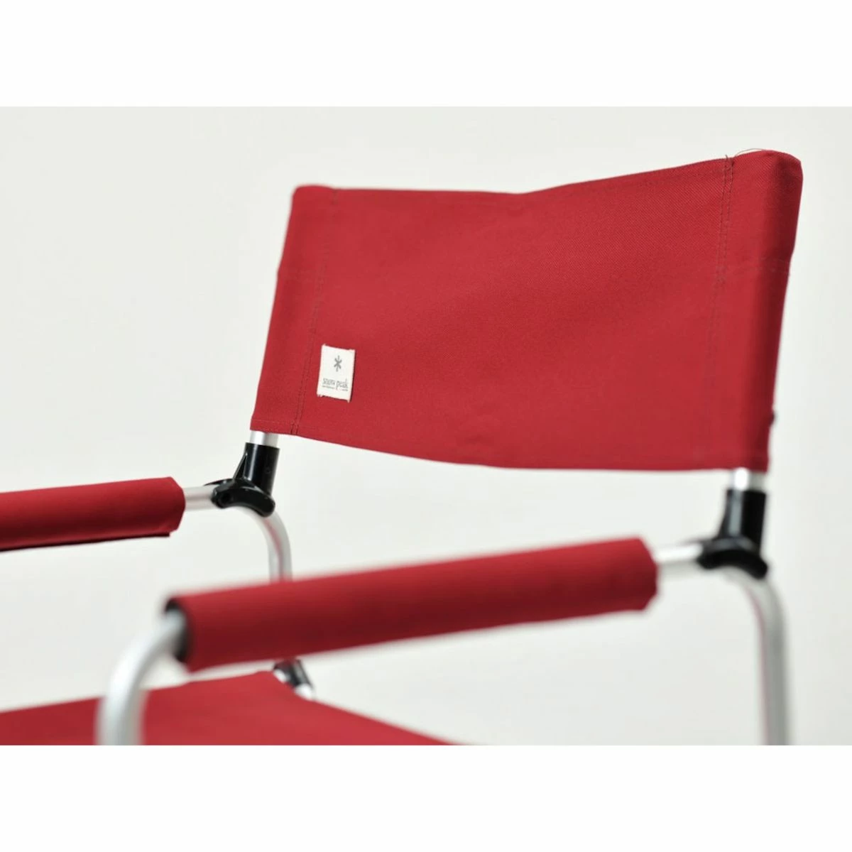 Snow Peak Folding Kid's Chair 2 Snow Peak Folding Kid's Chair - Image 2